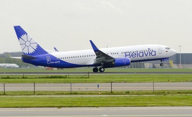 Националната авиокомпания на Беларус Белавия преустанови полетите до 21