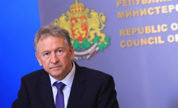 От днес няма да се изисква подписване на писмено информирано