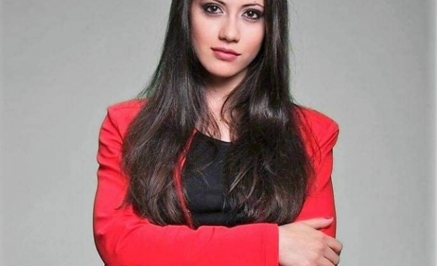 Младата актриса Йоанна Изабелла Върбанова която е най новото попълнение в трупата