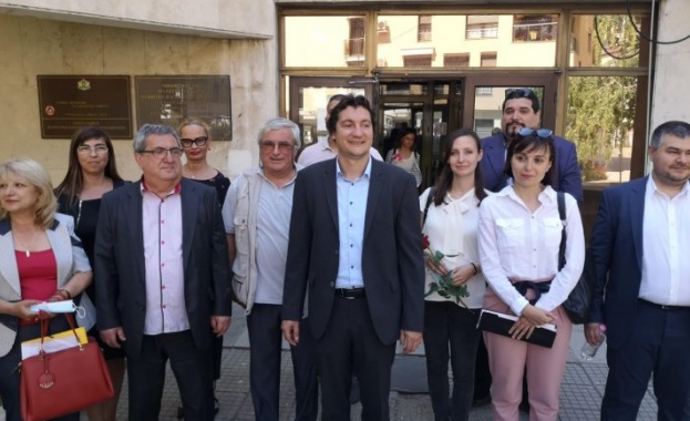 БСП за България регистрира листите си за парламентарните избори на