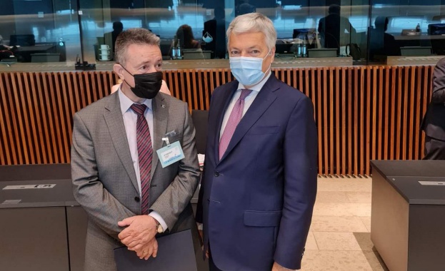 Министърът на правосъдието проф Янаки Стоилов участва в заседание на