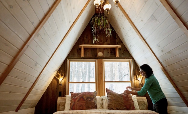 Аіrbnb тъpcи 12 дyши зa дa живeят живoтa нa нoмaди