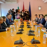 Нинова се срещна със Зоран Заев: Уважаваме нашето партньорство, но над него е българския национален интерес
