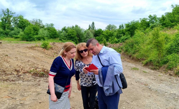 Хората които живеят в квартала са много разтревожени и вече