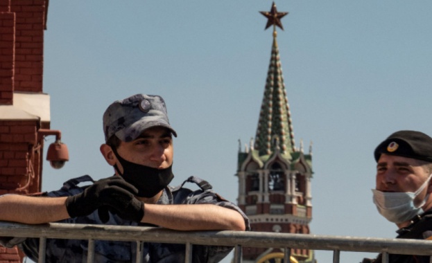 Работодателите в Москва са длъжни да отстранят от работа служители