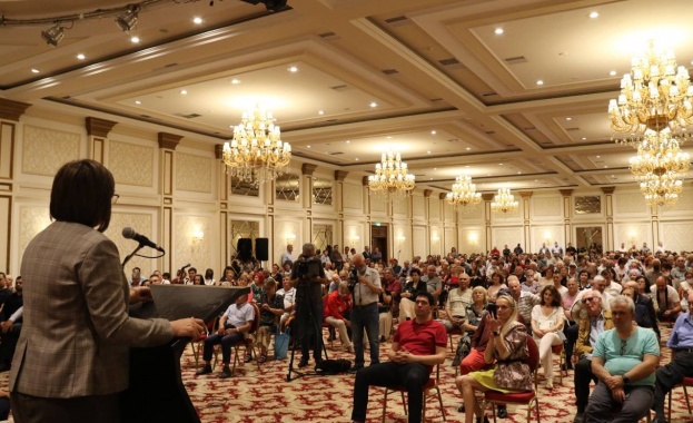 Промяната започна но тя трябва да продължи заяви лидерът на