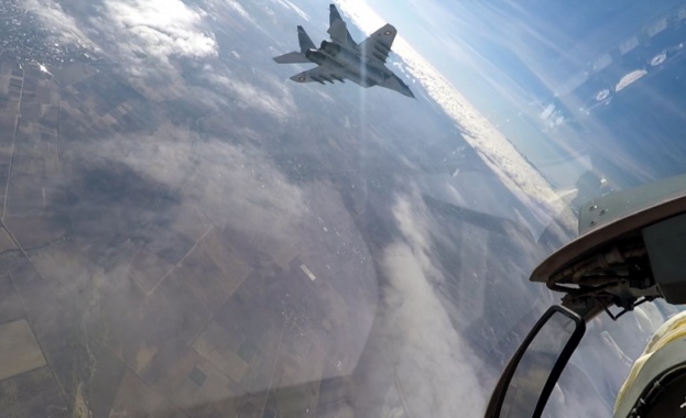 Черната кутия на падналия в Черно море МиГ 29 пилотиран от