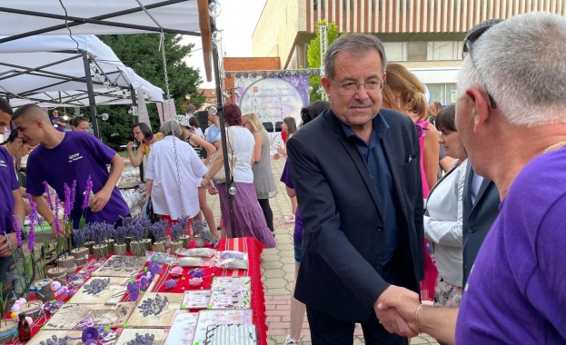 Израстването на България в световен лидер в производството на лавандулово