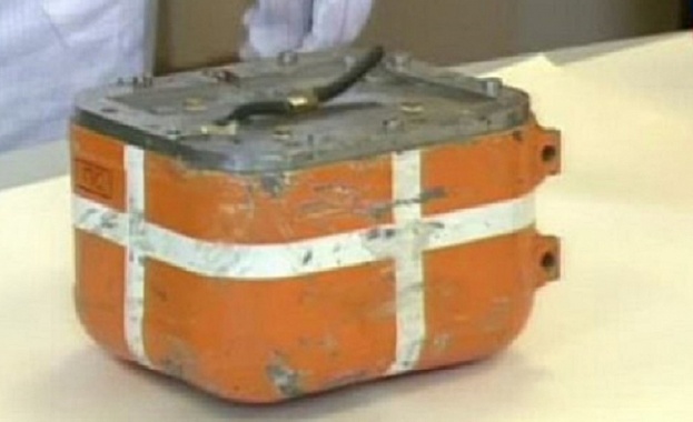 Нарушената херметизация и скъсаният лентов кабел на черната кутия на