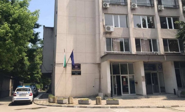 Със заповед на министъра на вътрешните работи от 25 юни