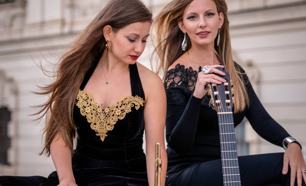 На днешния топъл ден от 19 00 ч в камерна зала