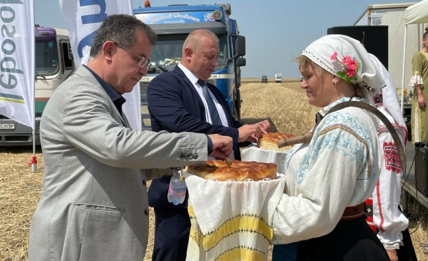 Очакваният добив от пшеница тази година ще бъде около 5 7 5 8