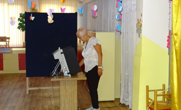 В Благоевград се провежда втория тур на частичните избори за