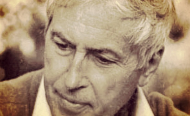 Ние си мислим че Бог ни гледа отгоре но той