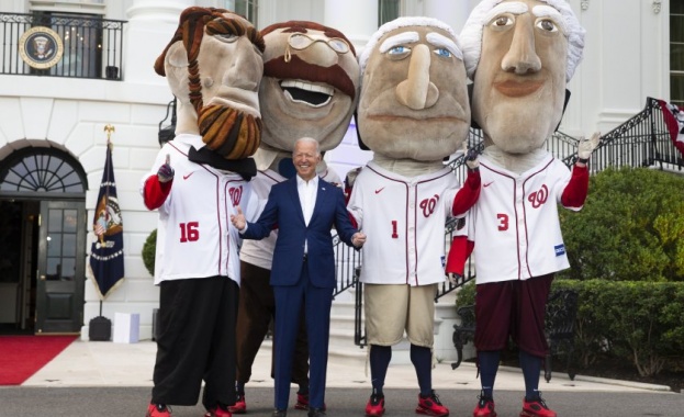 17 минутна заря в небето над Вашингтон по случай 4 ти юли