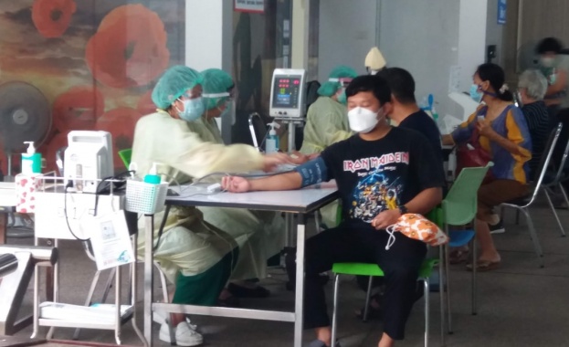 Богати тайландци броят до $ 8 300 за ваксина срещу ковид-19