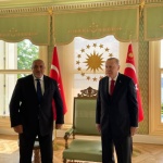 Борисов си търси резервна родина 