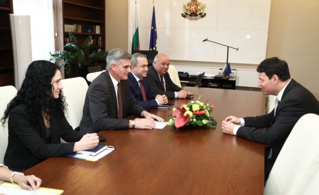 Министър председателят Стефан Янев проведе среща с посланика на Словения у