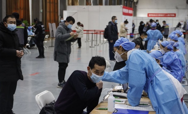 В хода на ваксинационната кампания китайските лекари са поставили над