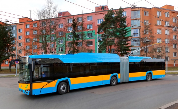 Хиляди пътници в София вече използваха новите тролейбуси доставени на