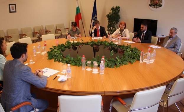 Екипът на Министерството на енергетиката обсъди актуални теми за енергийния