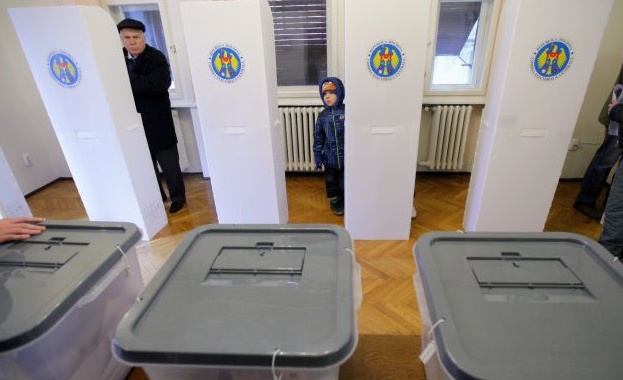 Предсрочни парламентарни избори се провеждат днес и в Молдова Те