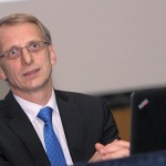 Проф. Николай Денков: Докато не осигурим безопасност в училищата, няма как да върнем децата в клас