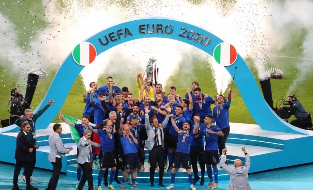 Отборът на Италия е новият европейски шампион. „Скуадрата триумфира след
