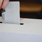 Политическата криза продължава