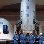 САЩ няма да признаят Безос, Брансън и спътниците им за астронавти