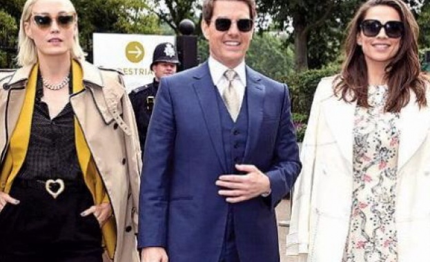 Актьорът е в компанията на новото си гадже Холивудската двойка