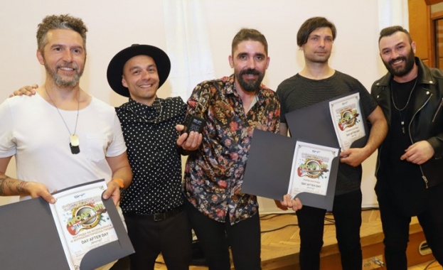 Галаконцерт на финалистите в Конкурса за нова българска поп и рок песен „Пролет“ 2021