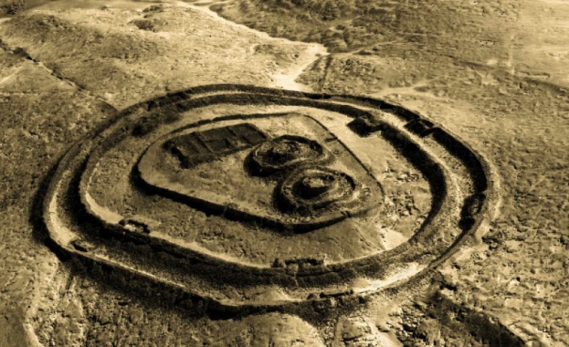 Слънчевата обсерватория в Перу структура от 13 каменни кули на