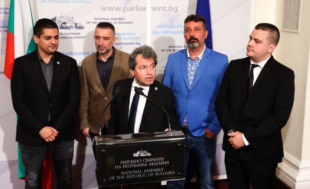 Като мазна лъжа определиха от Има такъв народ опасенията че