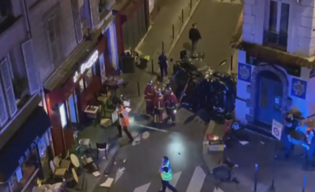 Кола се вряза в заведение в Париж - един загинал и шестима ранени 