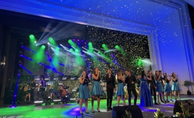 Кристина Дончева и вокалният ансамбъл Фортисимо спечелиха 38-то издание на