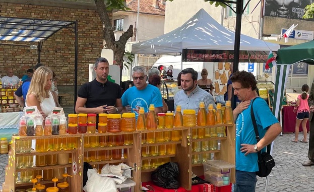 Зам-министър Събев откри 18-тия фестивал на Странджанския манов мед