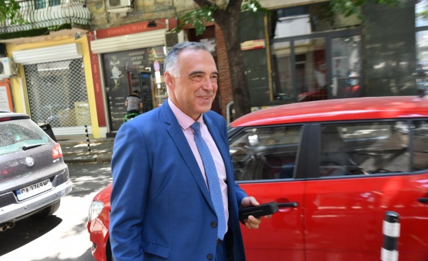 Вътрешната опозиция в соцпартията държи на писмено споразумение Националният съвет