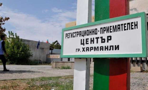 Над 460 мигранти при капацитет от 300 се намират в