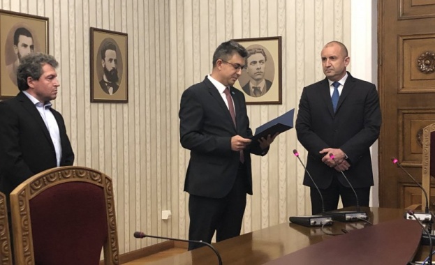 Номинираният за премиер Пламен Николов и председателят на парламентарната група