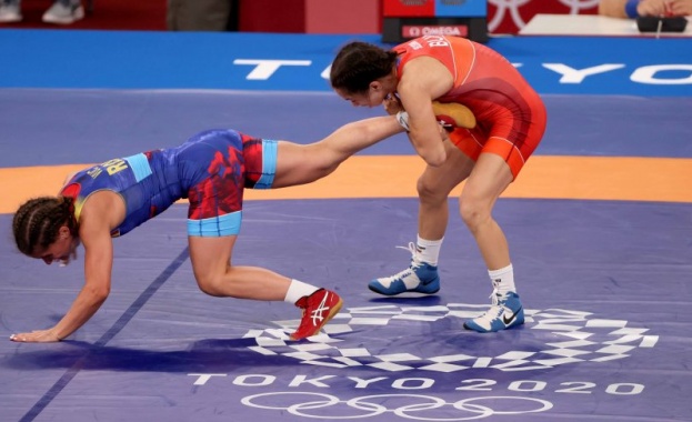 Българската състезателка по борба Миглена Селишка претърпя много тежко поражение