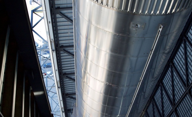 Starship е монтиран в конфигурацията си която би позволила полет