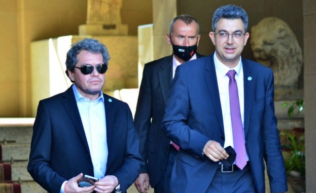 Непонятното става по понятно щом придобие образ И вместо да гадаем