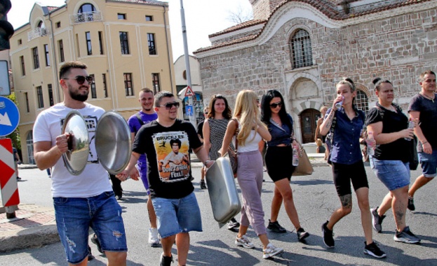 Продължават протестните действия в страната на представители на Сдружението на