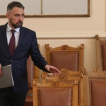 Енергийният министър притеснен, че се бави строежът на интерконектора с Гърция