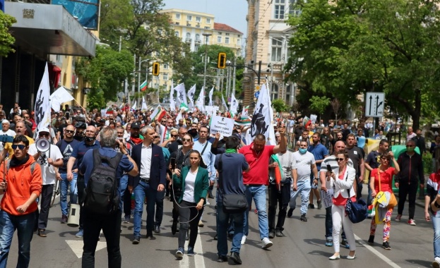 Възраждане сигнализира за случаи на полицейски произвол още от януари