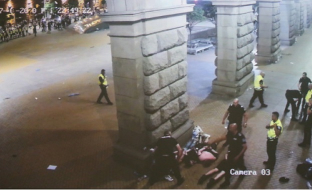 Парламентът ще заседава извънредно след като председателят Ива Митева насрочи