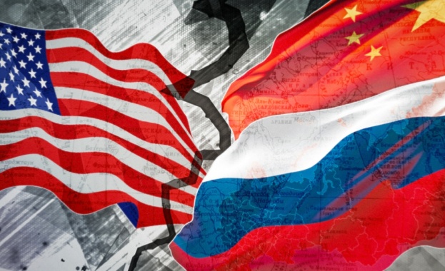 Отслабените САЩ все още се опитват да се ръководят от