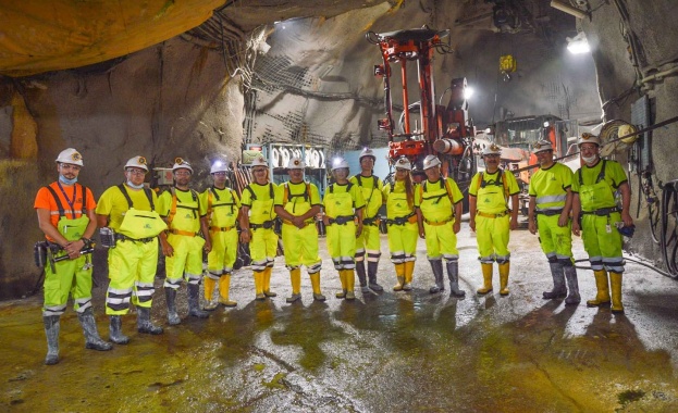 "Дънди прешъс" поздрави работещите в бранша с Деня на миньора