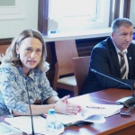  Ива Митева: НСО да охранява само "тримата големи" и членовете на КС 